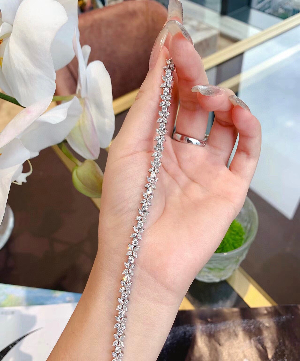 سوار فلورا موزونايت فضه مطلي روديوم – Flora Moissanite Bracelet