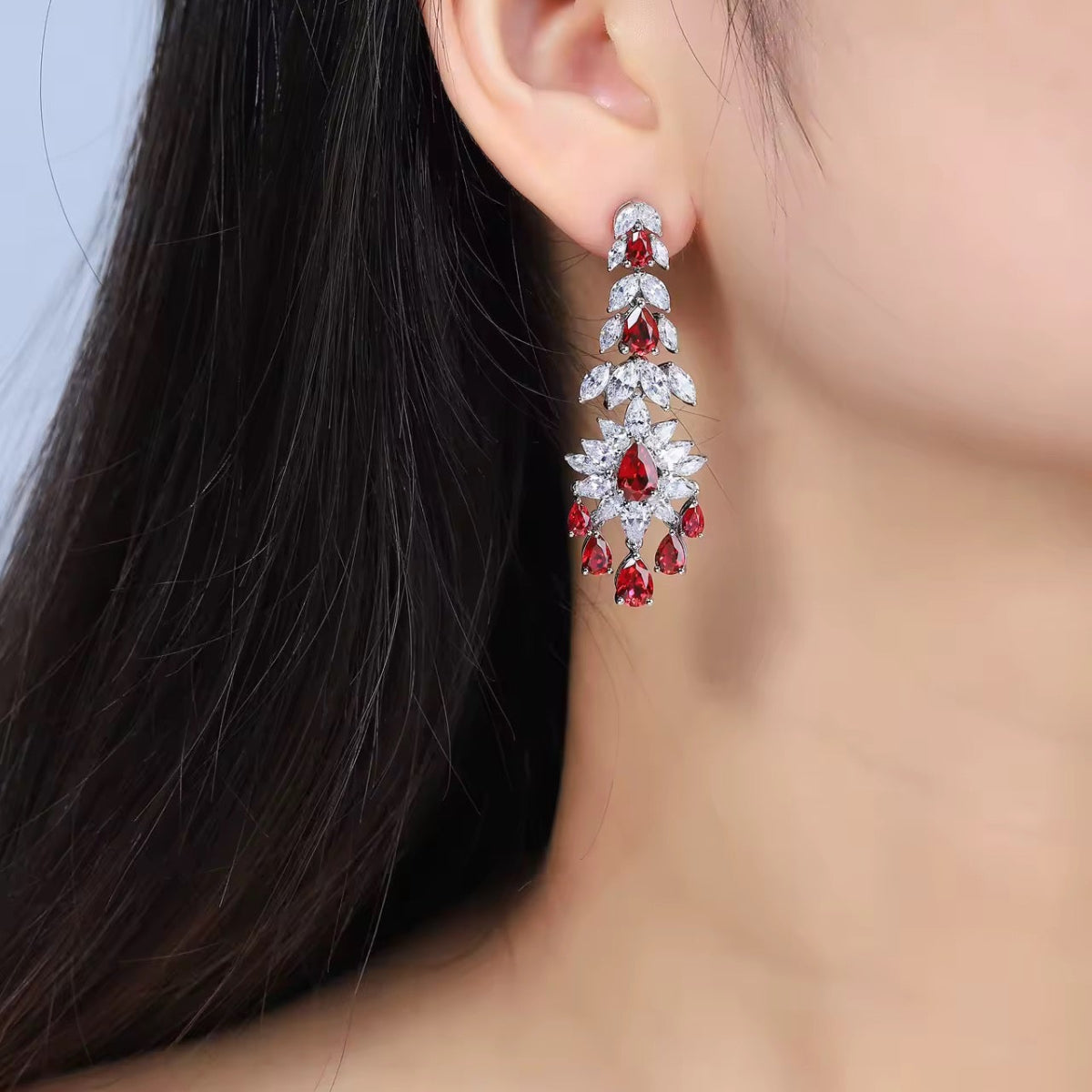 أقراط موزو الملكية بالياقوت - MOZO Royal Ruby drops