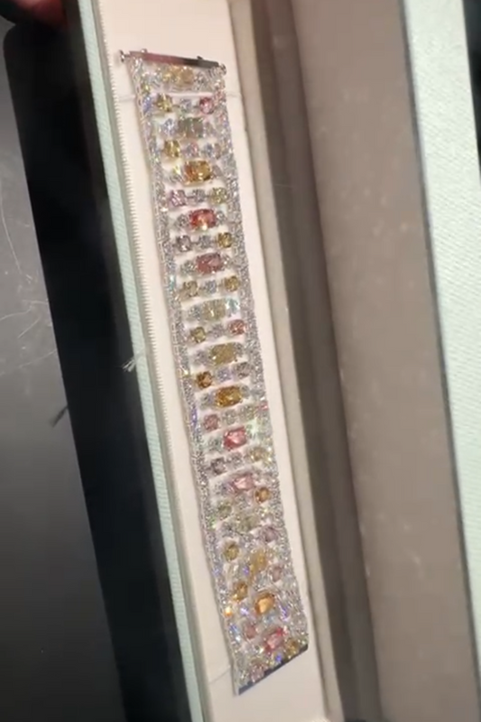 سوار موزو لوسيل 